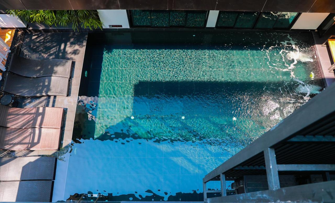 Bed Chiangmai Gate- Adults Only Otel Chiang Mai Dış mekan fotoğraf