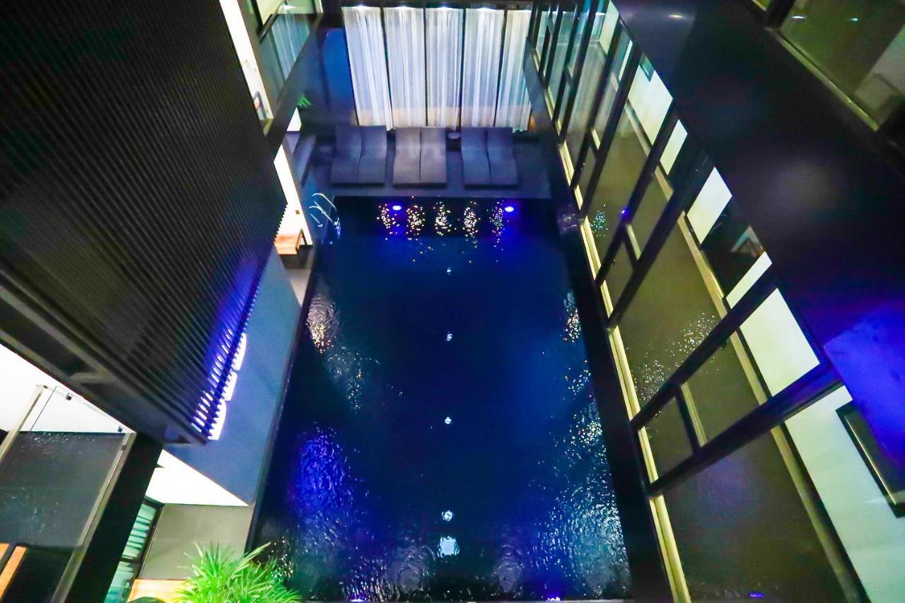 Bed Chiangmai Gate- Adults Only Otel Chiang Mai Dış mekan fotoğraf